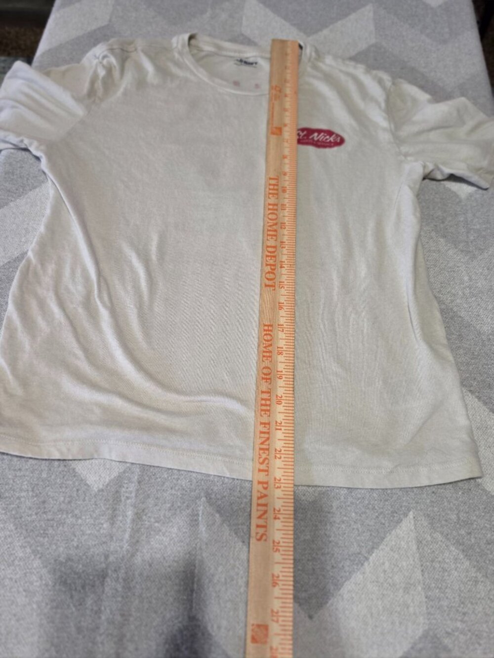 Kids Old Navy St. Nicks Parts & Service Graphic Tee XL White Cotton Holiday Shir - Picture 3 of 5